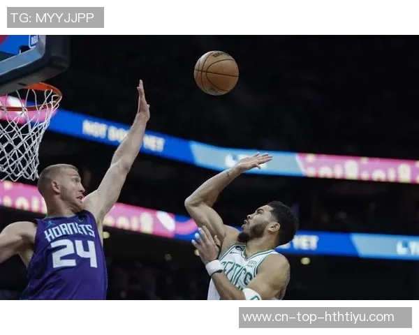 稳定发挥麦克丹尼尔斯半场高效表现助球队争胜 稳定发挥麦克丹尼尔斯半场高效表现助球队争胜